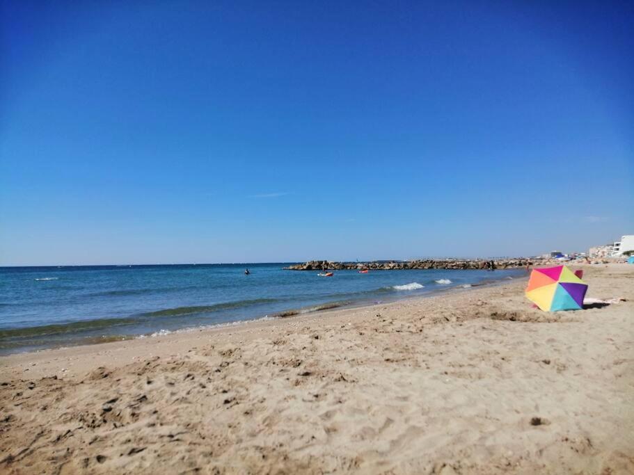 Un Sejour Les Pieds Dans L'Eau Apartamento Palavas-les-Flots Exterior foto